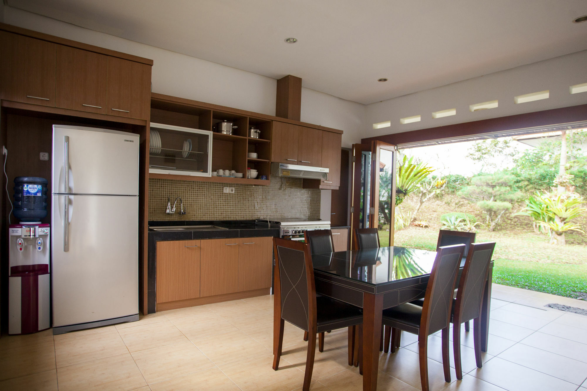 בנדונג Kencana Villa Dago מראה חיצוני תמונה